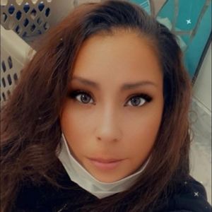 Meet your Posher, Lea